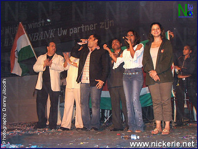 Johnny Lever Show- www.nickerie.net 09