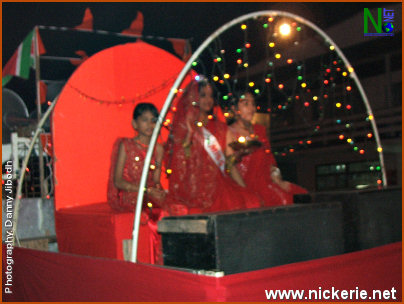 Divali 2005 nickerie 01