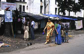 Bombay Maximum City, Bombay lost and found