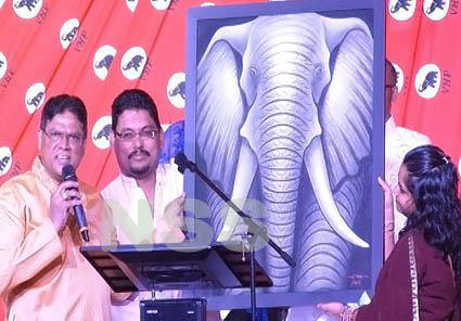 327ab2cf9dfc3dcd220657cd5564ba50.jpg___VHP_OLIFANT_UIT_BALI.jpg