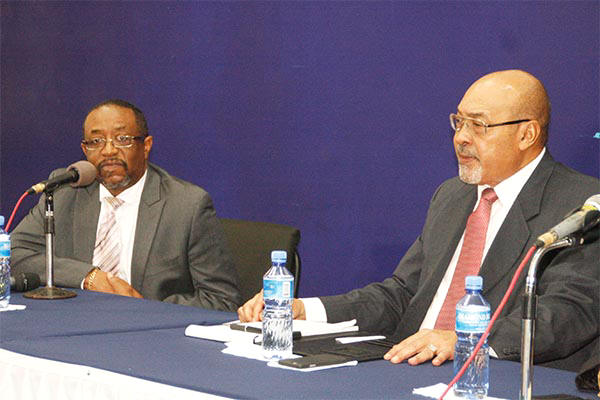 President Bouterse doet boetekleed aan