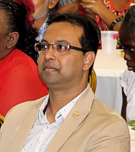 2Nurmohamed over aanbod BHP Billiton  2008 _Het zou een grote ramp zijn geweest_