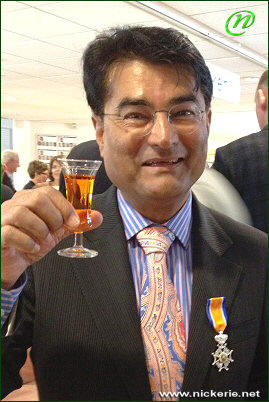 Doktor Chander Mahabier - Ridder in de orde van Oranje Nassau